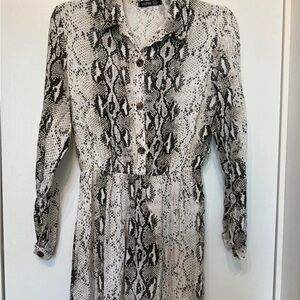 Boohoo Monochrome Snake Print Button-Up Dress